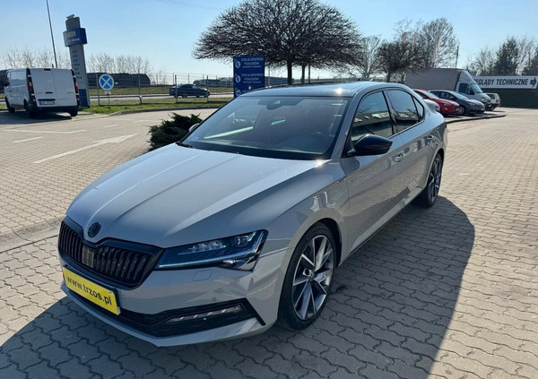 Skoda Superb cena 123900 przebieg: 119000, rok produkcji 2022 z Gorzów Wielkopolski małe 254